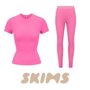 SKIMS cotton jersey t shirt & rib leggings SET